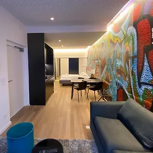 Blackhome I Contactless Check-in Graz