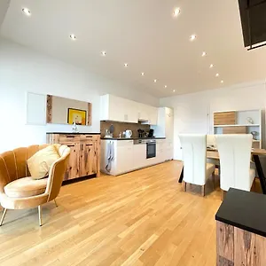 Stylisches In Grazer Bestlage Graz