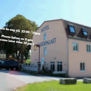 Wasserpalast - Breakfast For Free!!! Hotel
